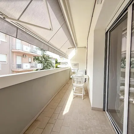 Apartment Madison Con Posto Auto Rif A824