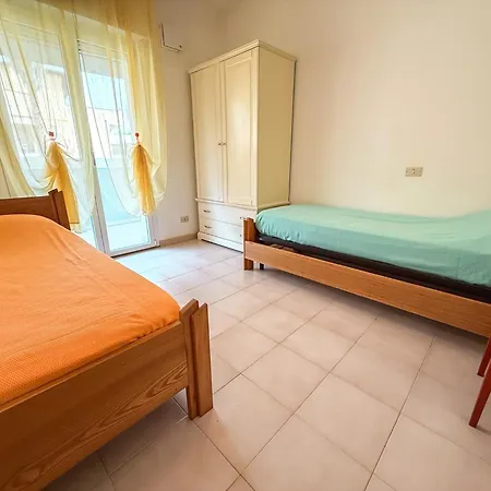 Madison Con Posto Auto Rif A824 Daire